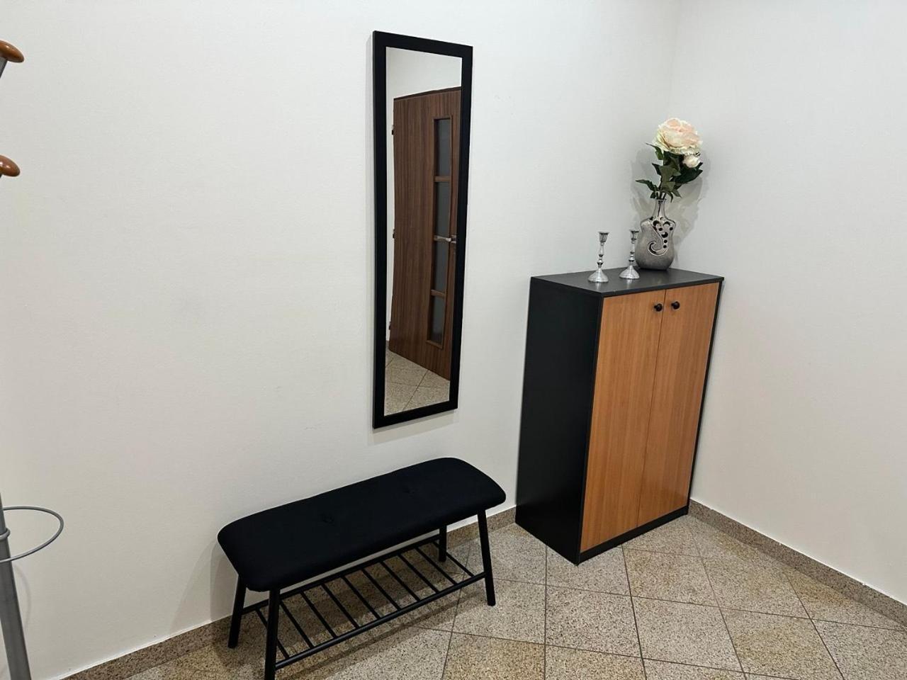 Newly Renovated 2 Downtown Apartment Nitra